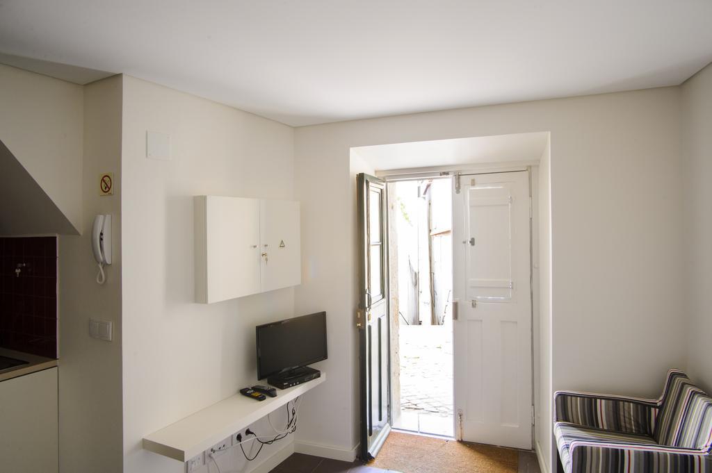 Tagus Apartments By Lisbon Village Apartments Room photo